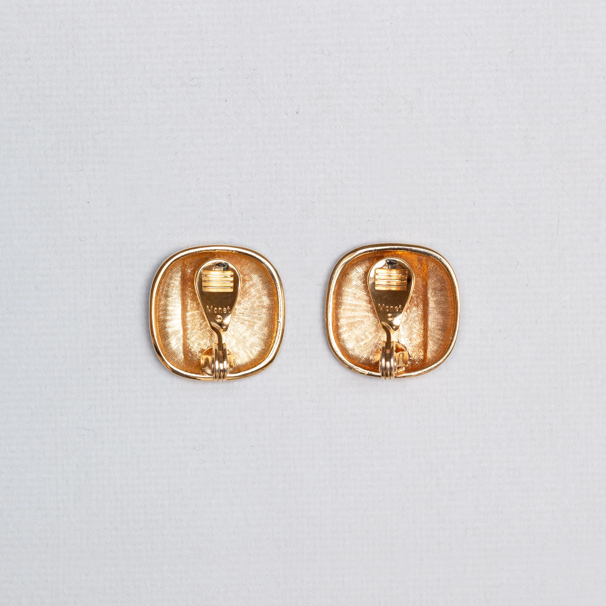 Vintage Gold and Black Enamel Clip-on Earrings - Image 3