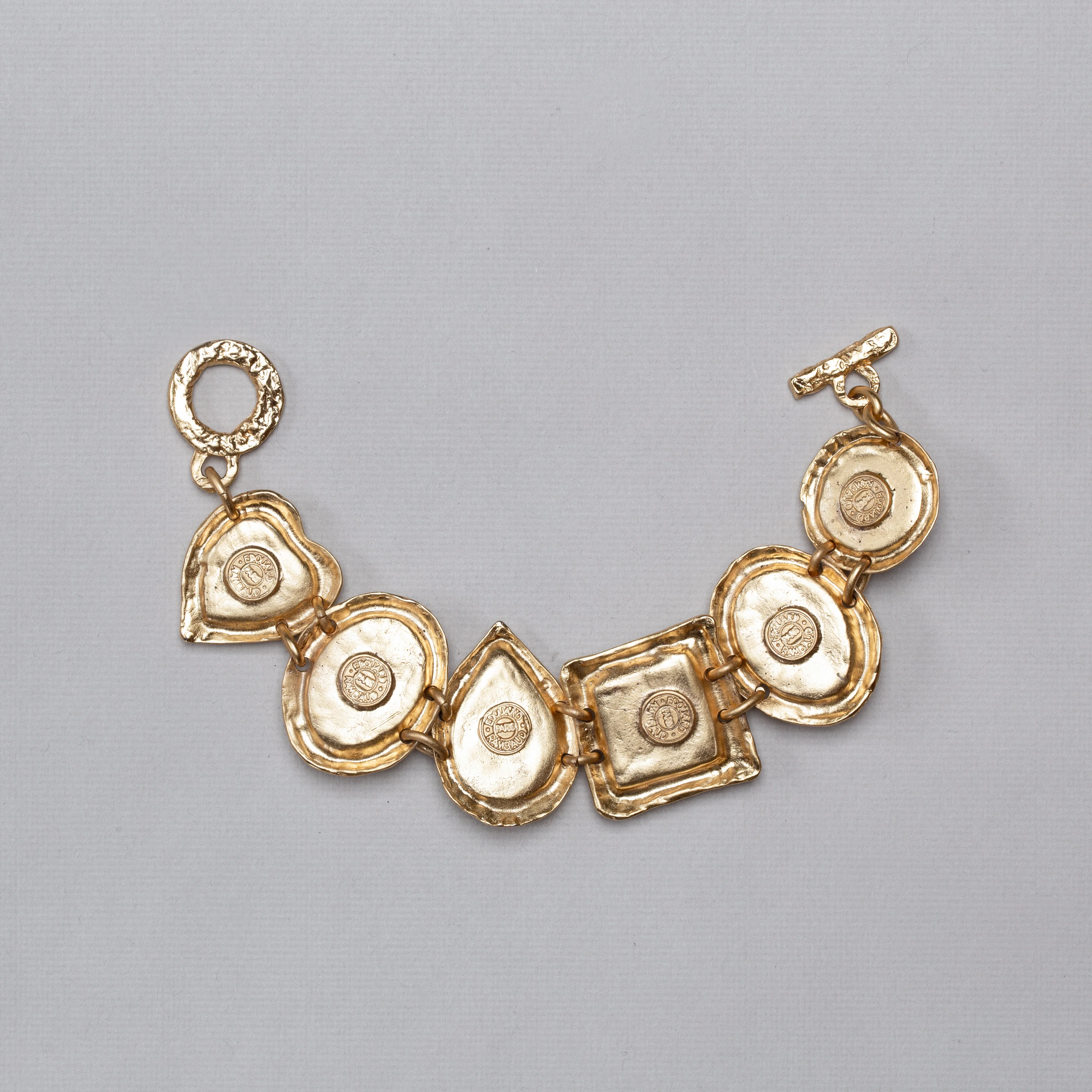 Vintage Gold Textured Bracelet - Image 3