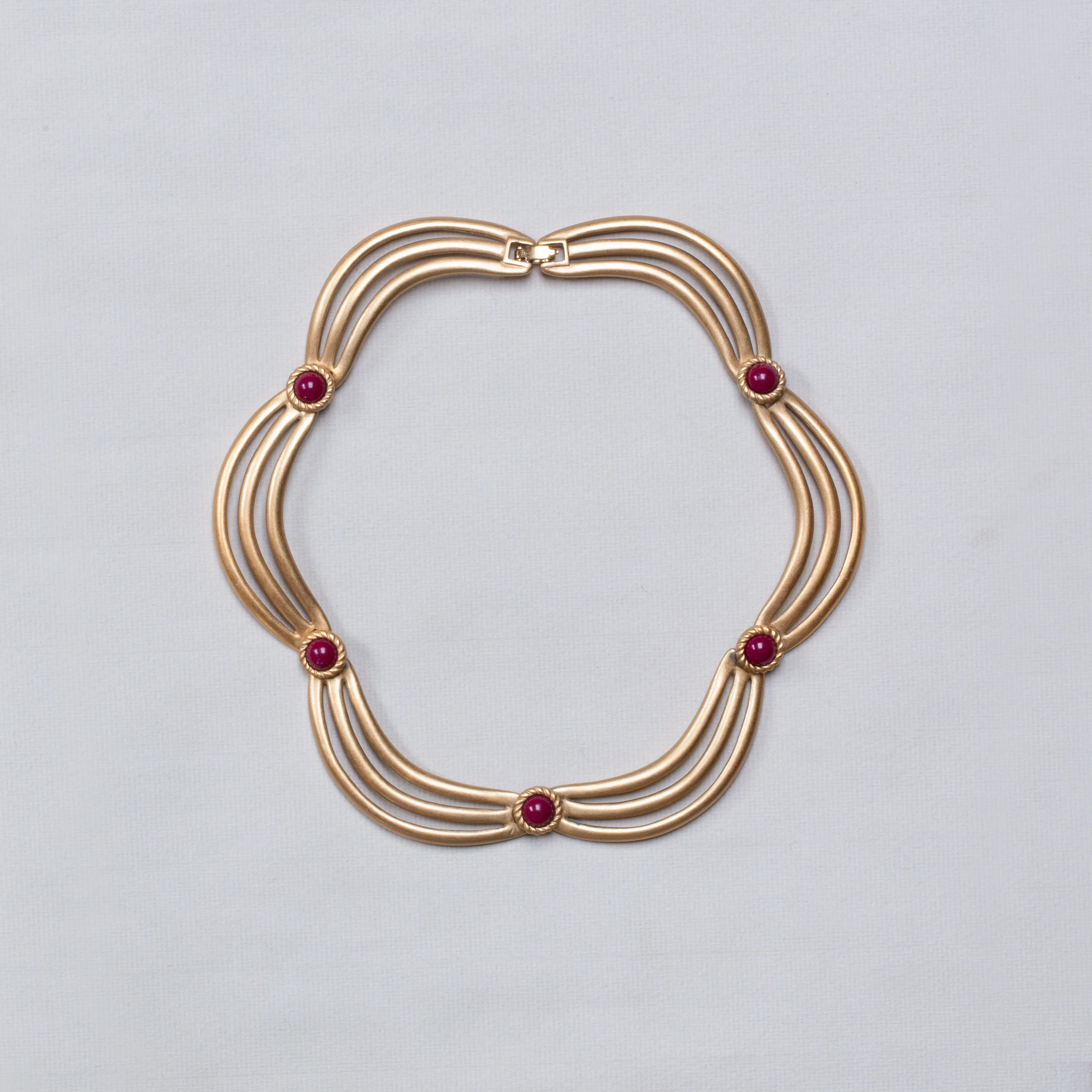 Vintage Gold Choker Necklace - Image 3