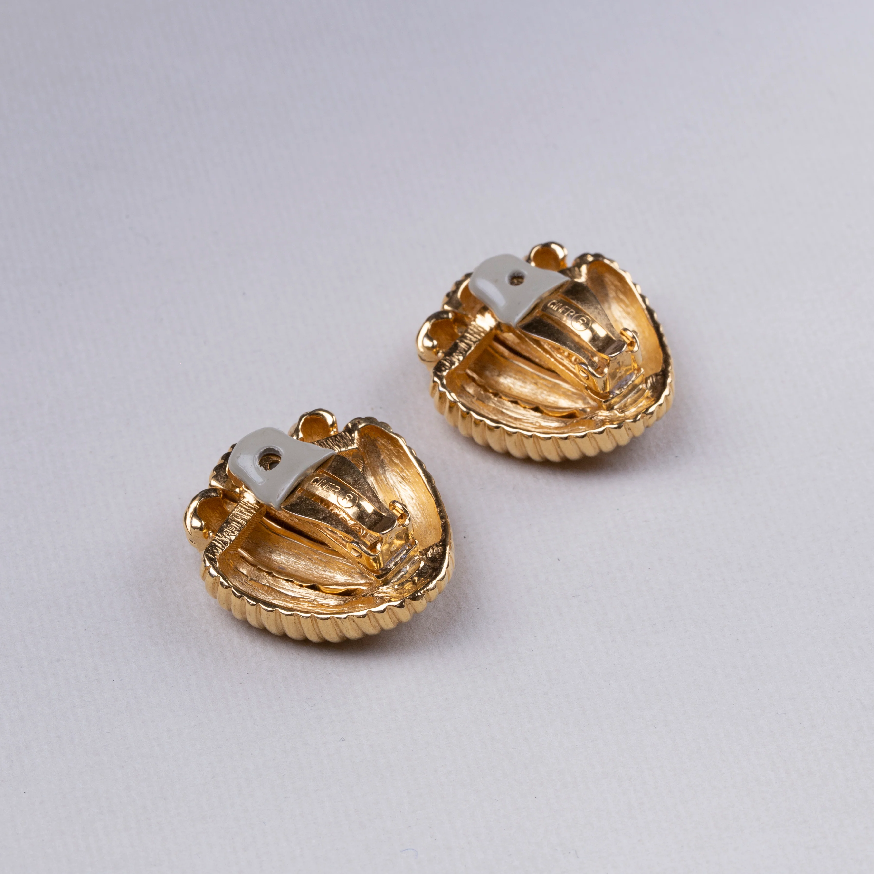 Vintage Textured Gold Clip-on Earrings - Image 2