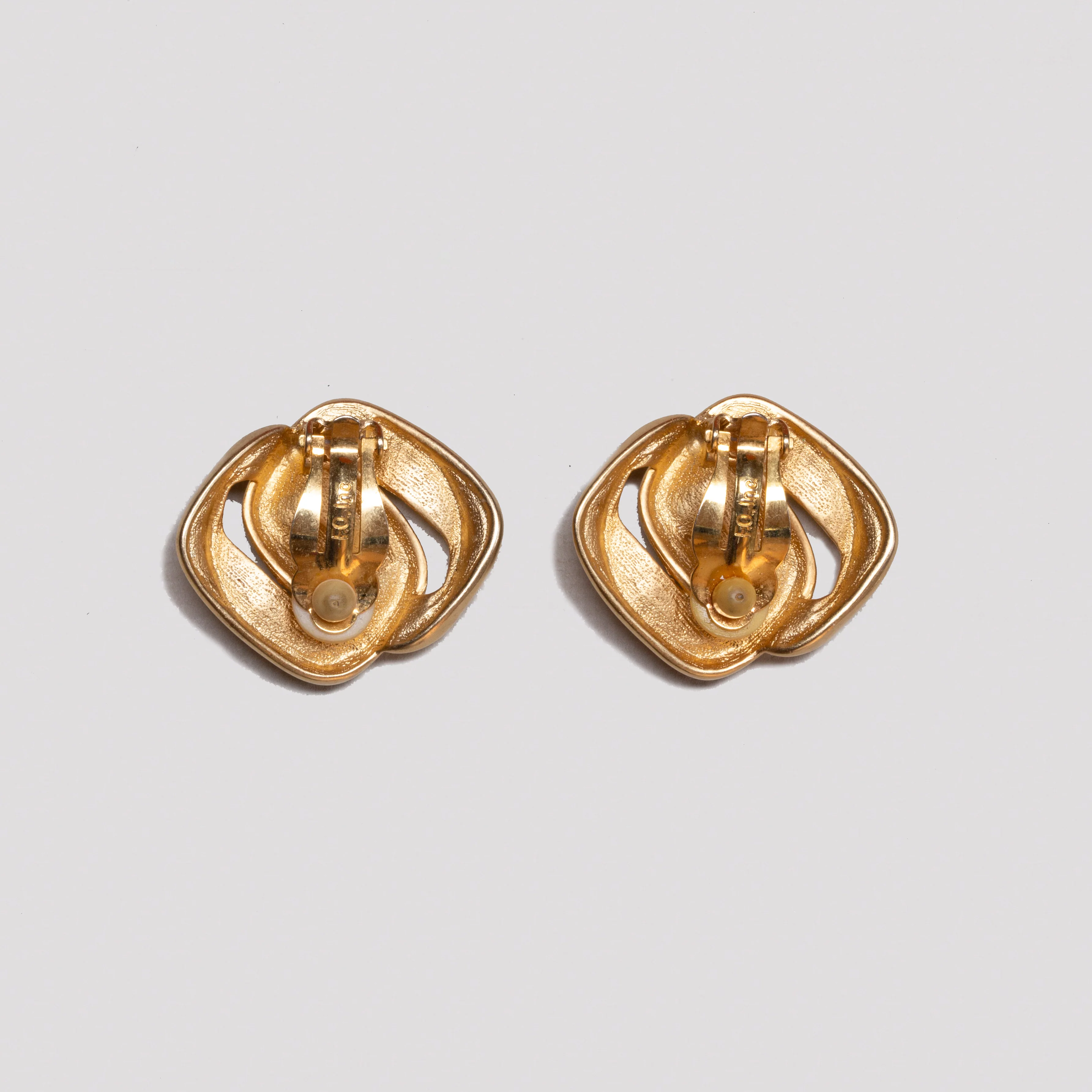 Vintage Gold Tone Clip-on Earrings - Image 2