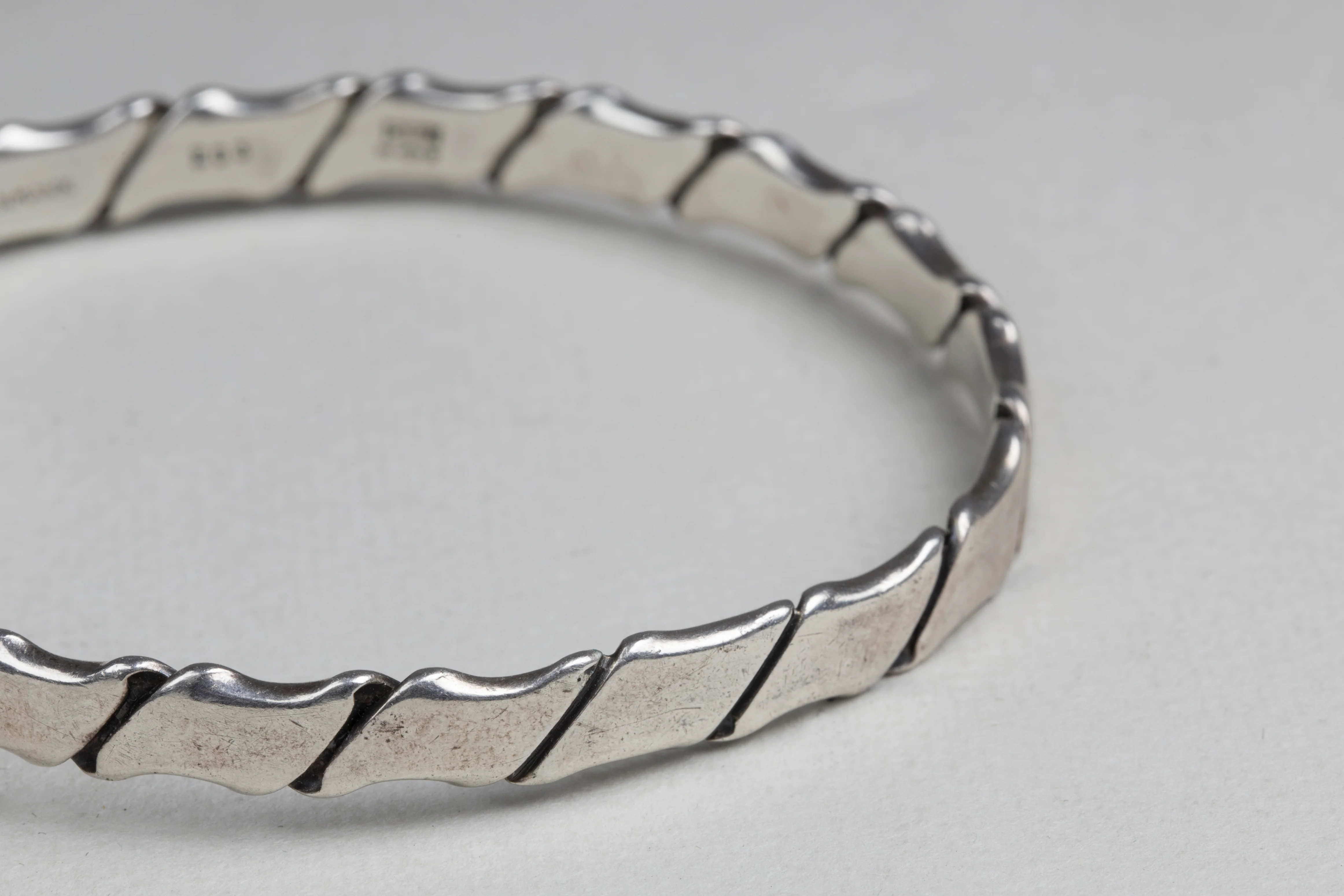 Vintage Hans Hansen Sterling Silver Bangle Bracelet - Image 3