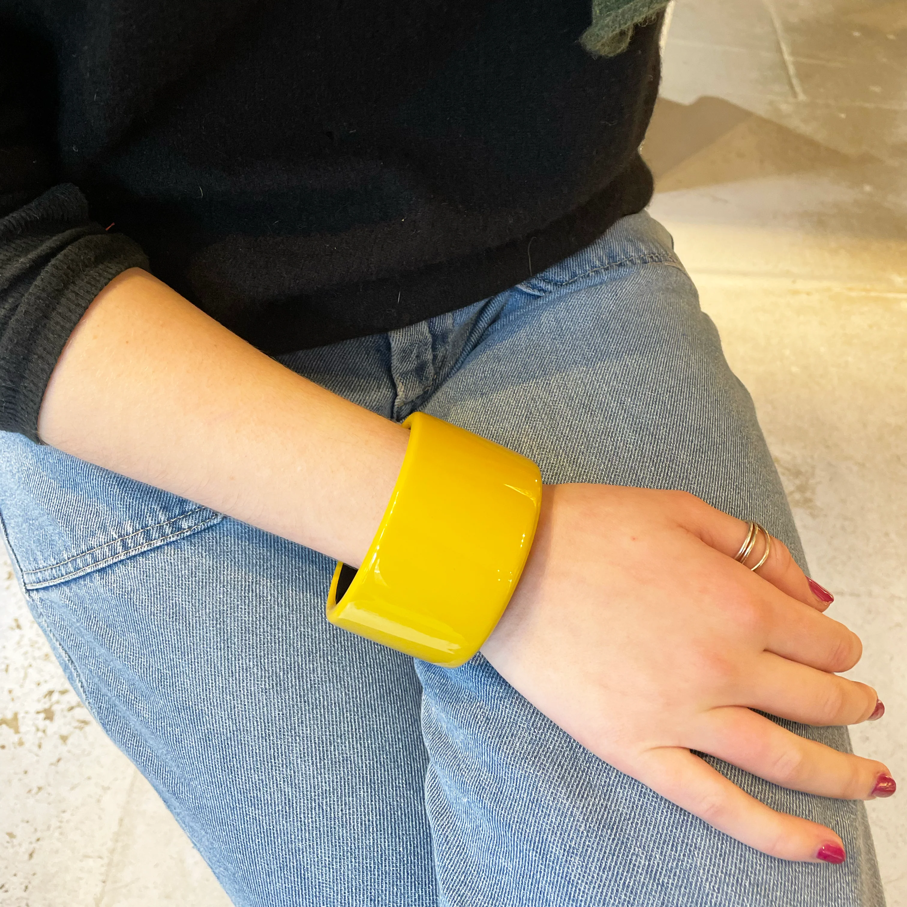 Vintage Hermes Lacquered Wood Bangle Bracelet - Yellow - Image 2