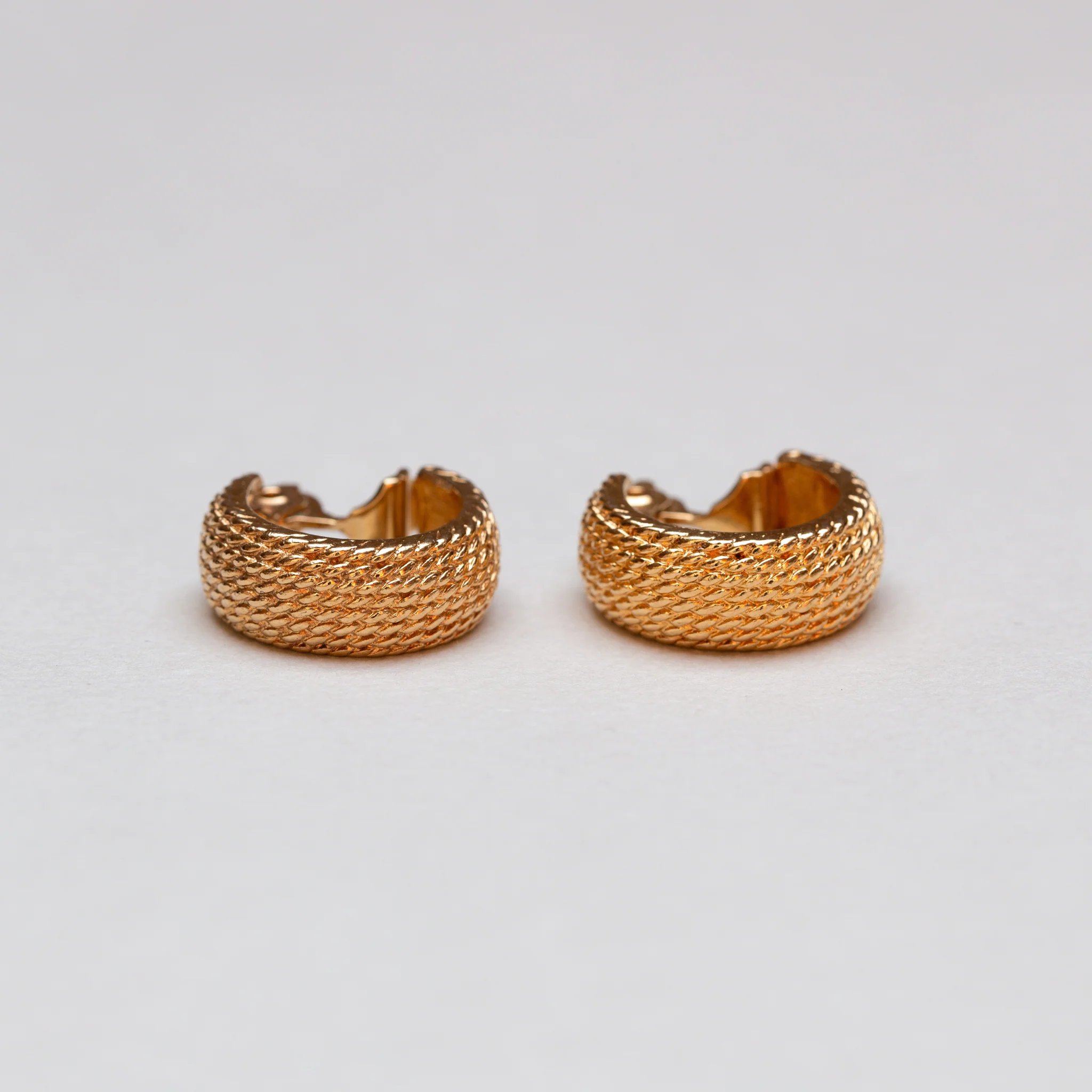 Vintage Monet Textured Rope Gold Clip-on Hoop Earrings - Image 2