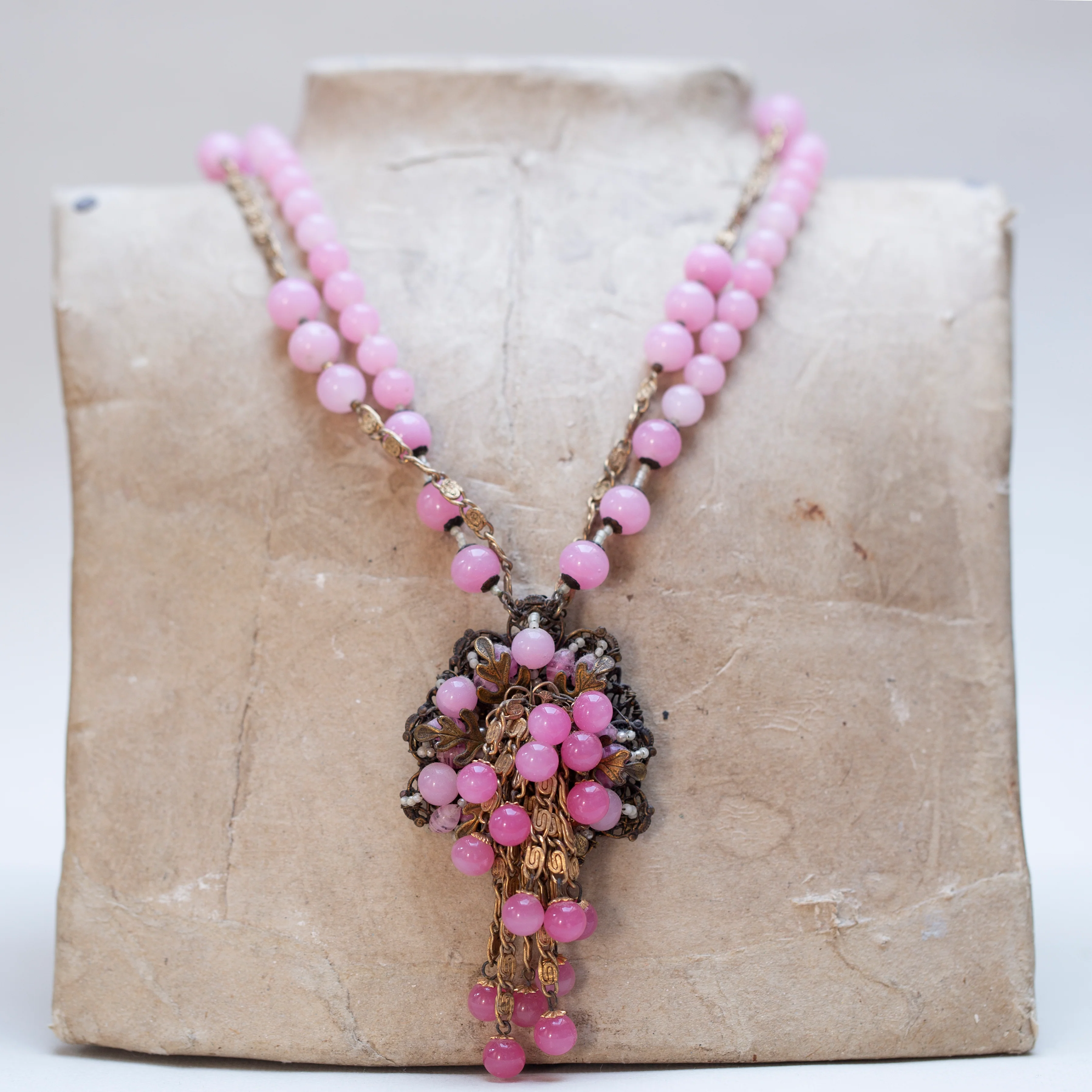Vintage Pink Necklace and Earrings - Image 2