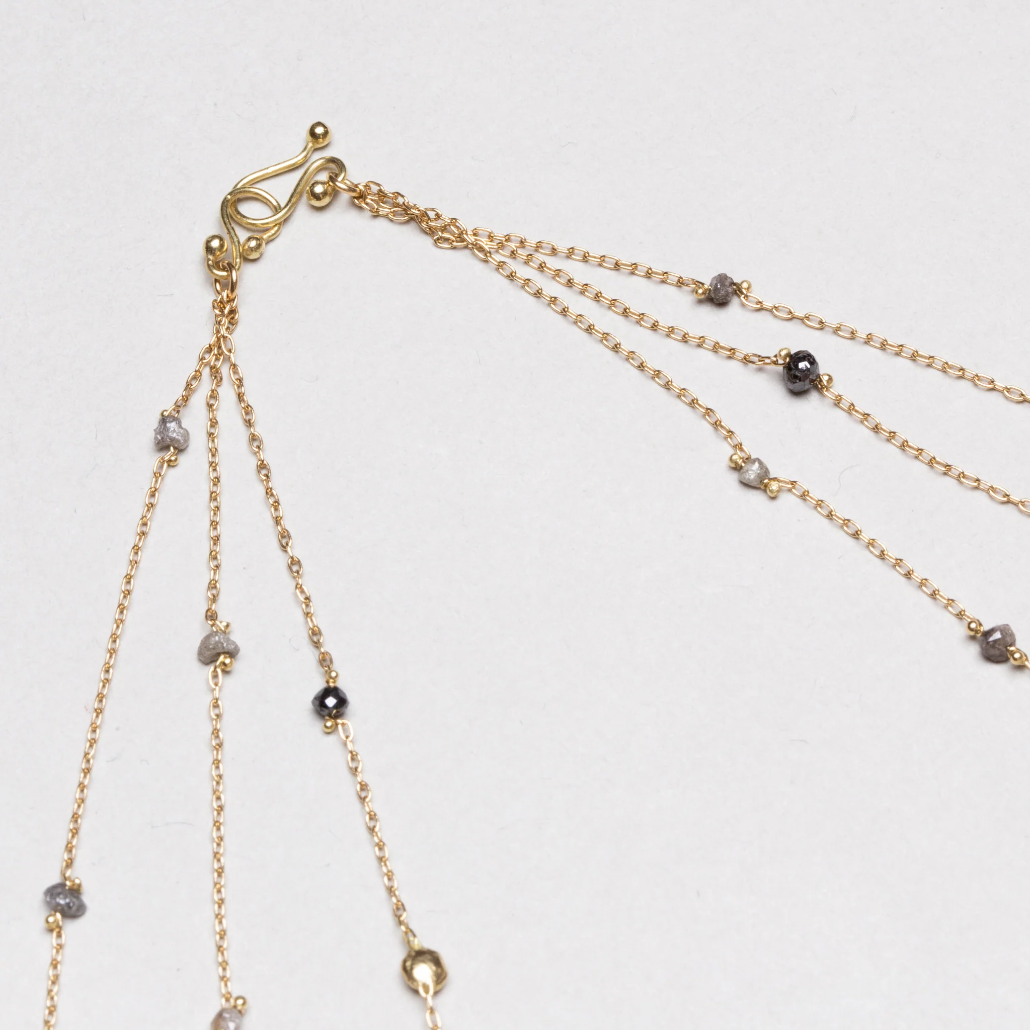 Vintage Triple-Strand Gold Necklace with Beads - Image 3