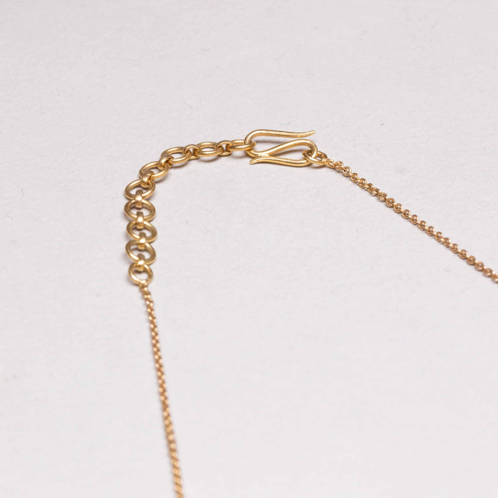 Vintage Pippa Small Waterfall Necklace with Labradorite - Image 5
