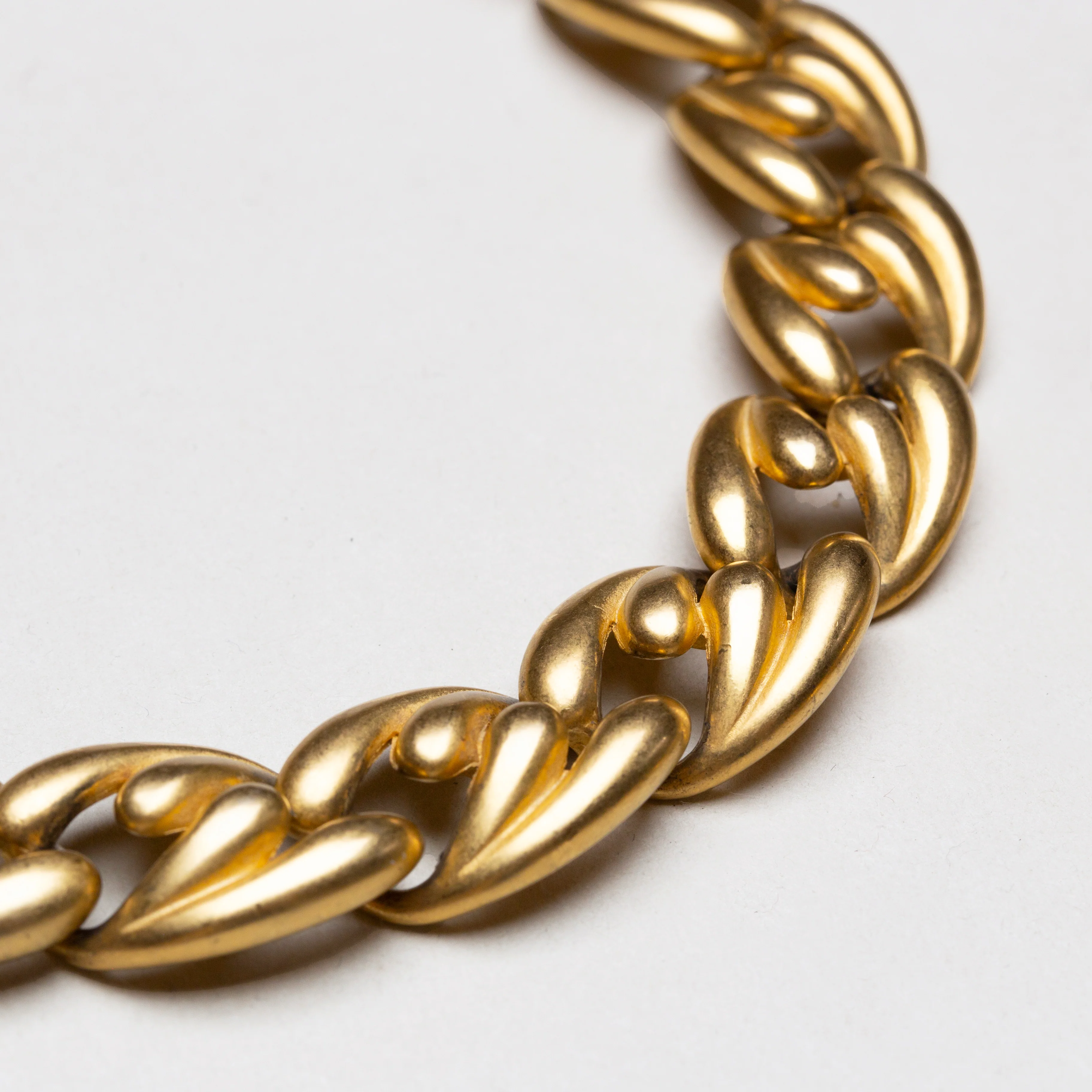 Vintage Set of Gold-tone Chain Necklace and Bracelet - Image 3