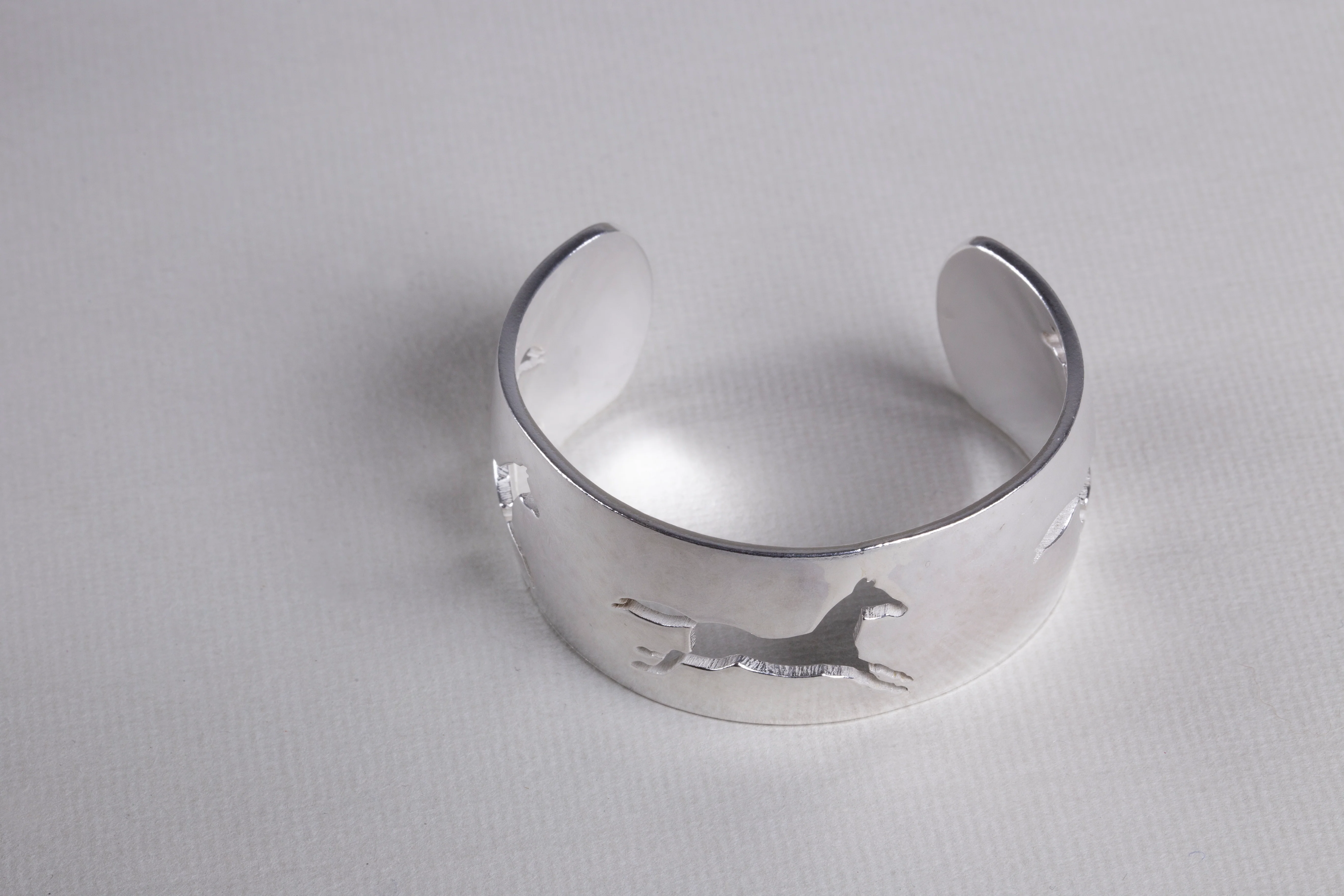 Vintage Sterling Silver Horse Bracelet - Image 2