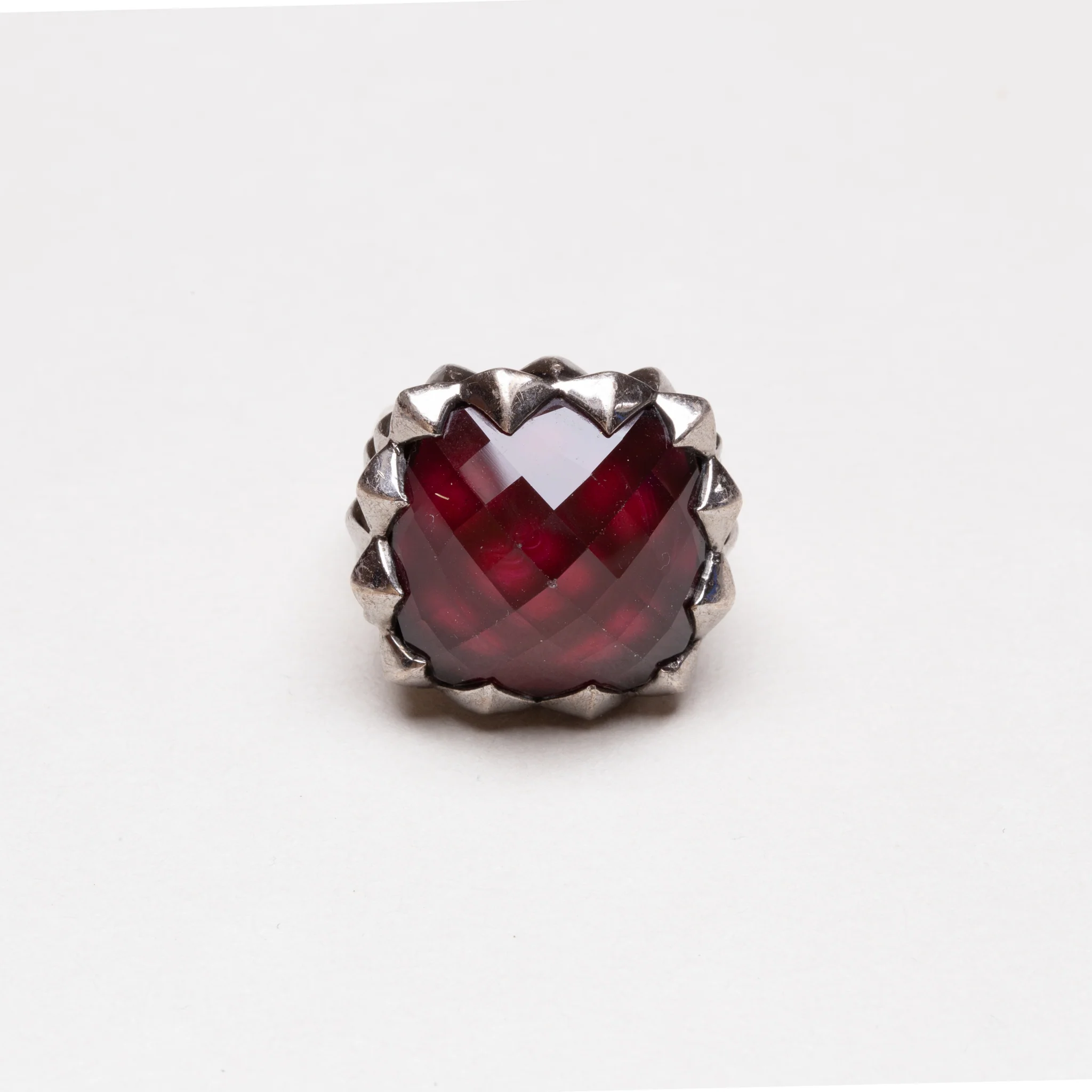 Vintage Sterling Silver Square Ring with Garnet - Image 2