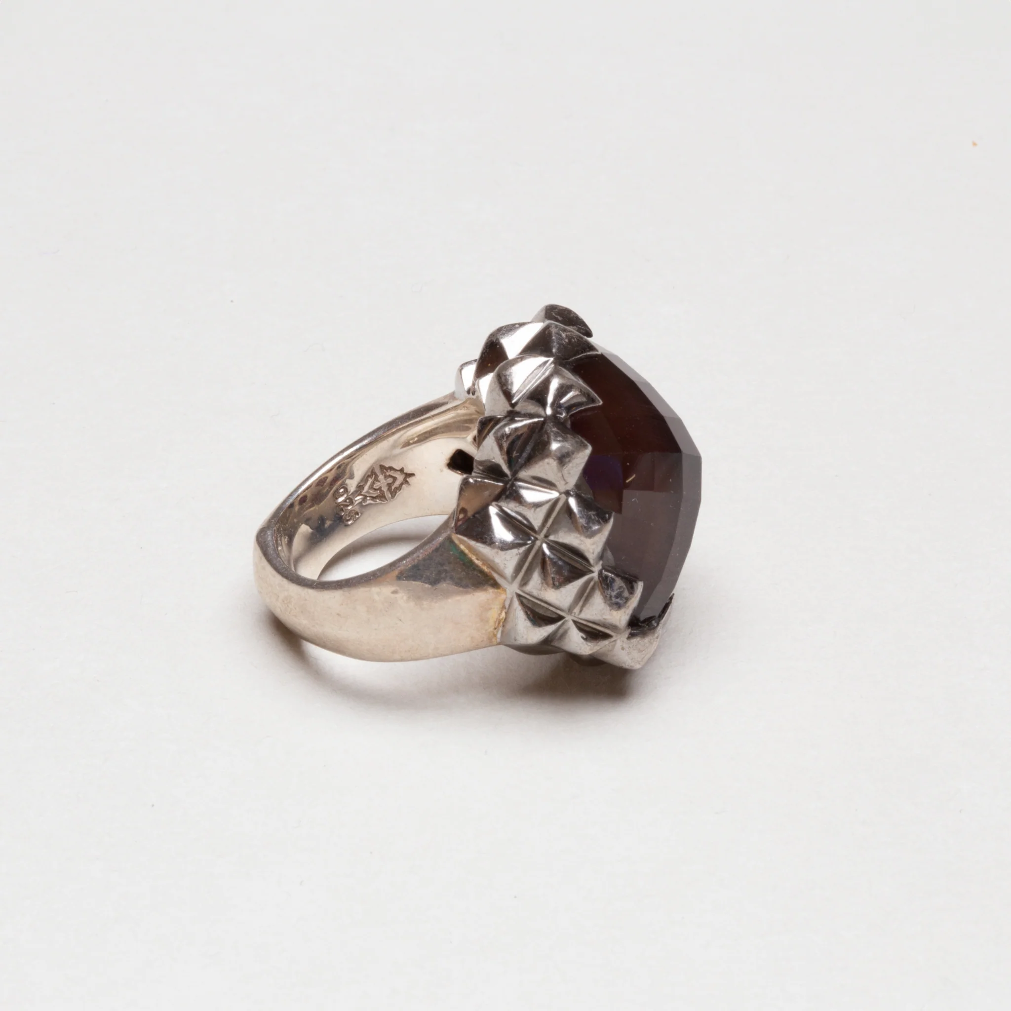 Vintage Sterling Silver Square Ring with Garnet - Image 4