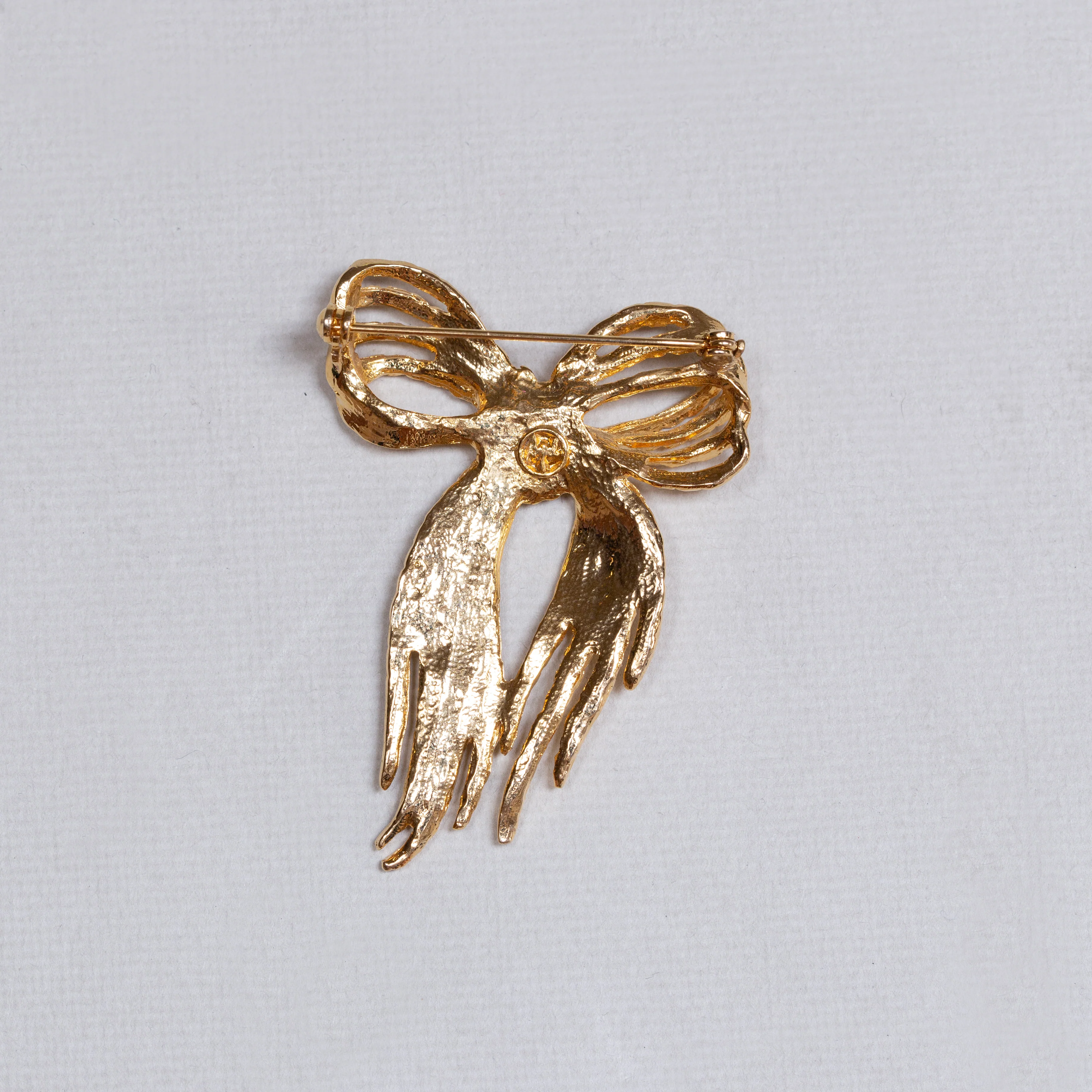 Vintage Napier Textured Gold Ribbon Bow Brooch - Image 3