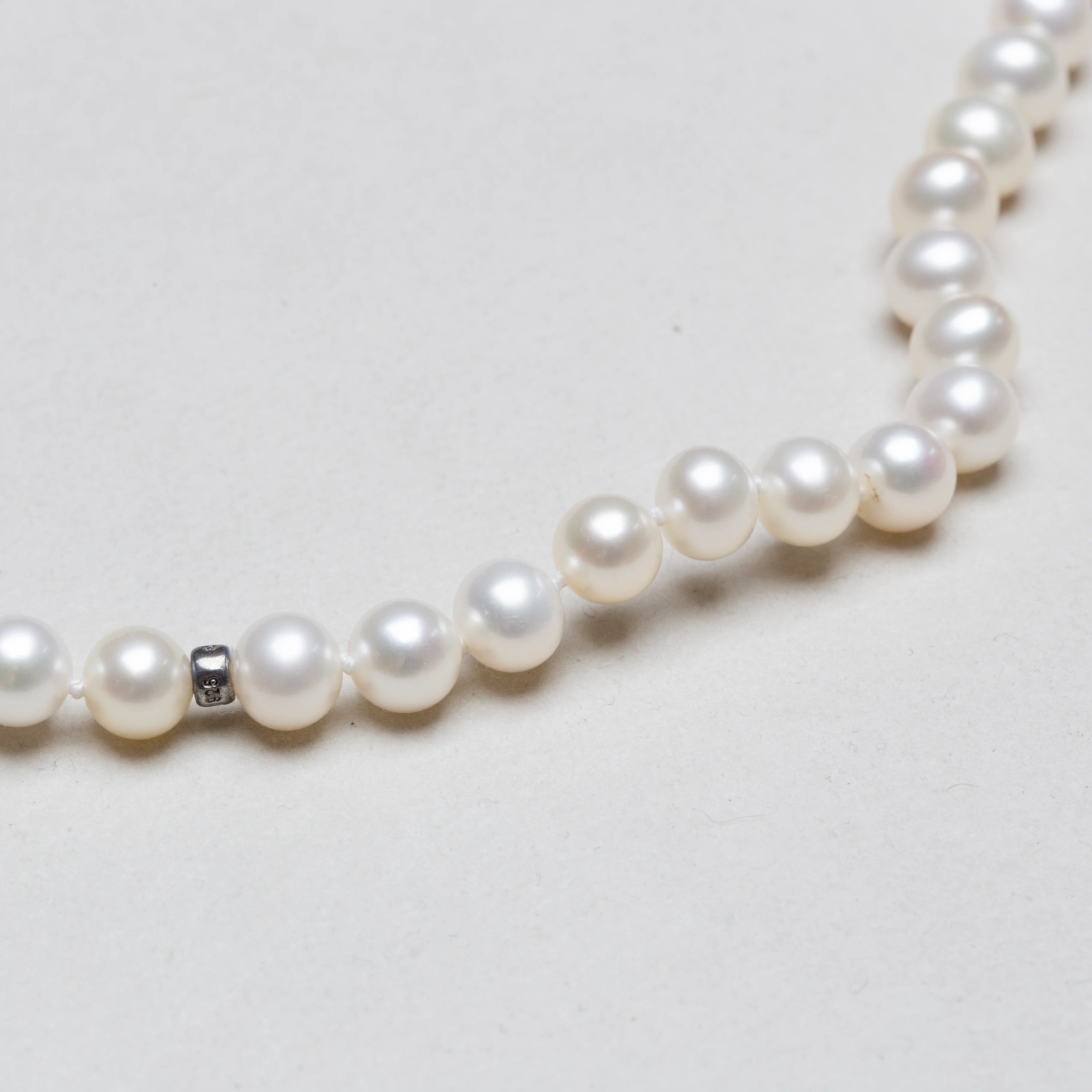 Vintage Tiffany Extra Long Pearl Necklace - Image 3