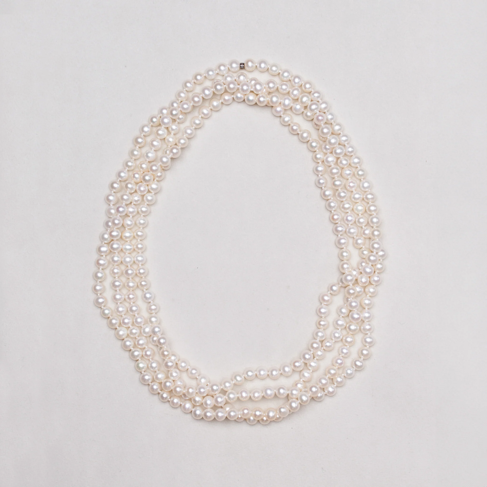 Vintage Tiffany Extra Long Pearl Necklace - Image 4