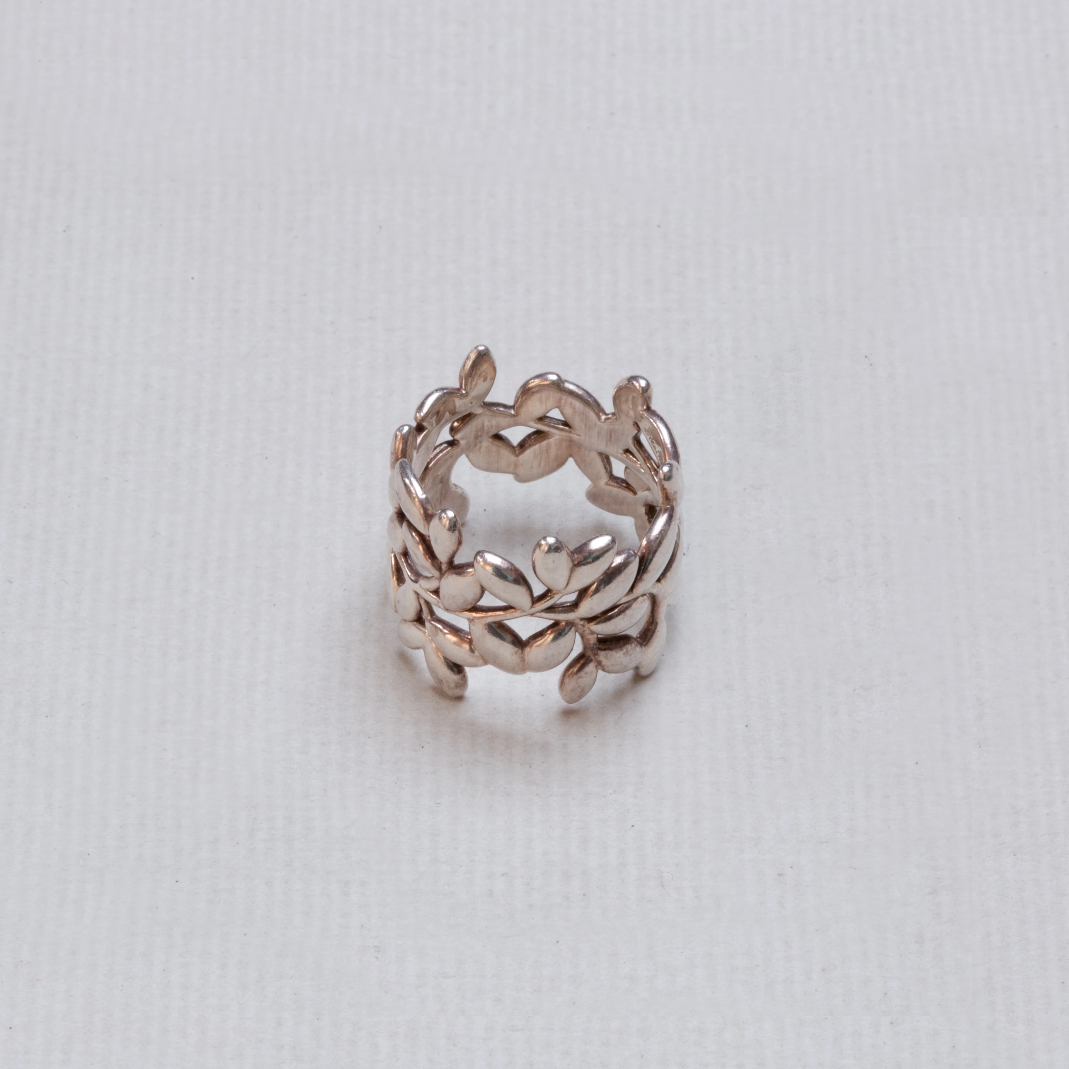 Vintage Tiffany Olive Leaf Ring in Stering Silver - Image 4