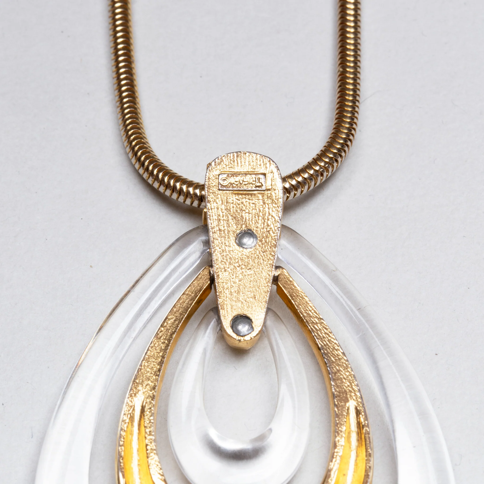 Vintage Trifari Gold Snake Chain Necklace with 'Teardrop' Pendant - Image 3